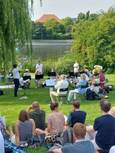 Posaunenchor auf der Neckarwiese im Sommer beim Tauffest